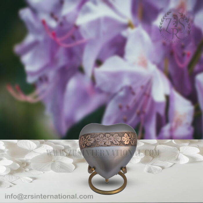 Heart Keepsake Urn for Ashes | Mini Cremation Urns for Female, Pets or Children | Elegant Urns for Human Ashes | Memorials Gifts